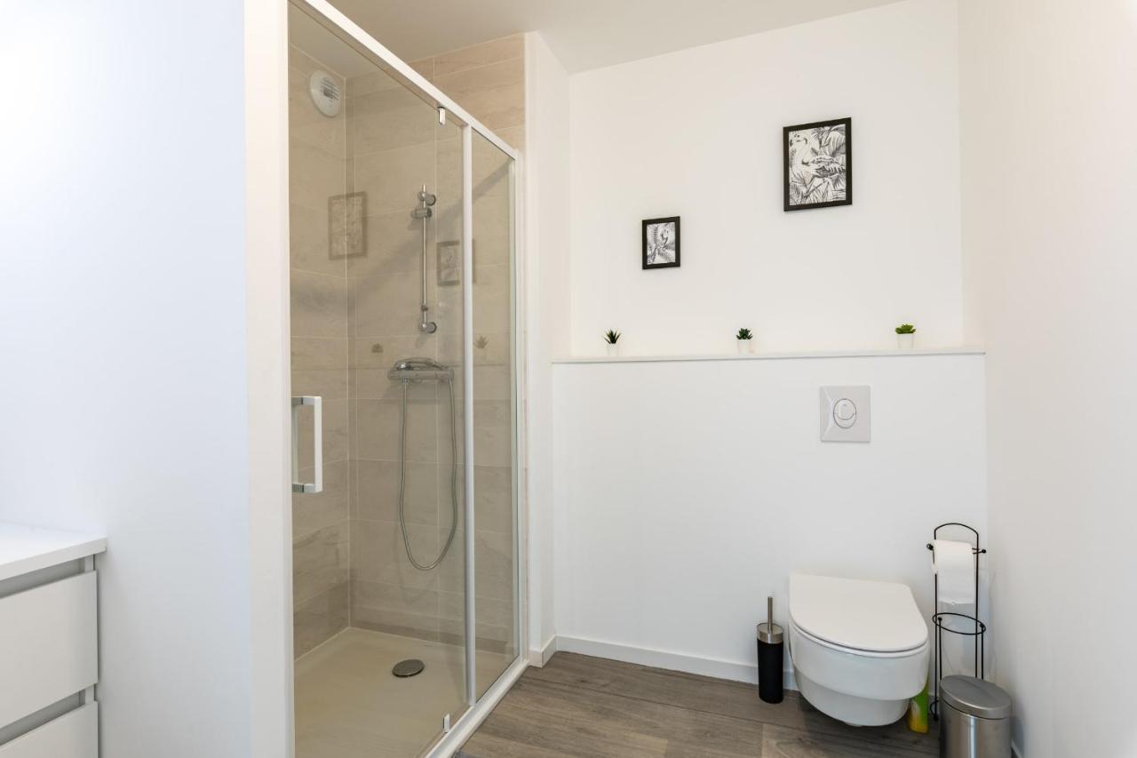 迪纳尔L'Ecume - Studio Moderne Avec Grand Balcon Et Place De Parking公寓 外观 照片