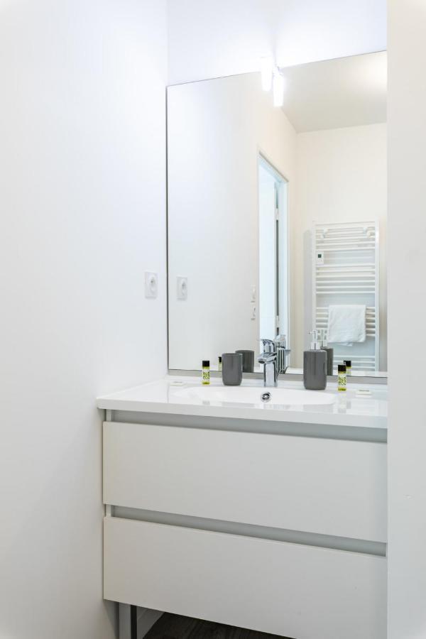 迪纳尔L'Ecume - Studio Moderne Avec Grand Balcon Et Place De Parking公寓 外观 照片